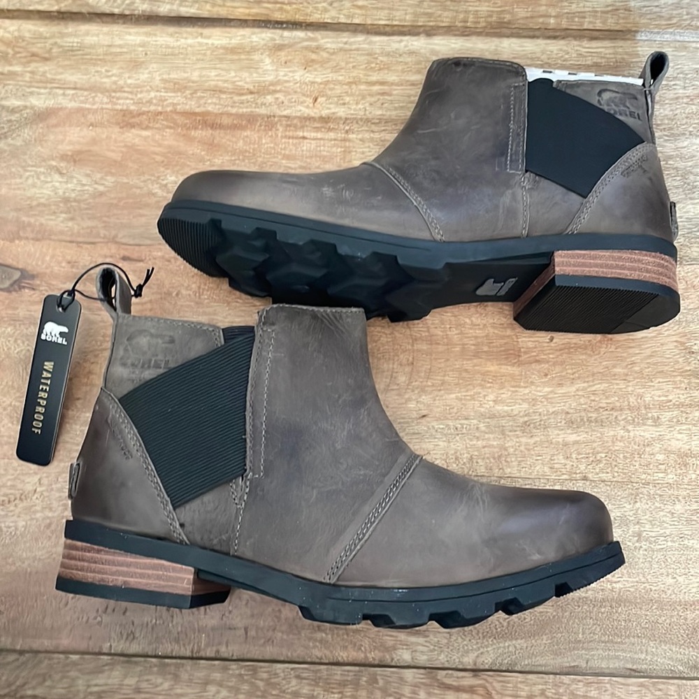 Sorel Emelie Chelsea Quarry Black size 7